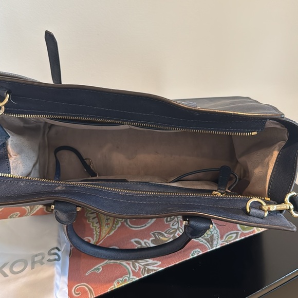 Michael Kors Navy Blue Tote - Picture 4 of 4